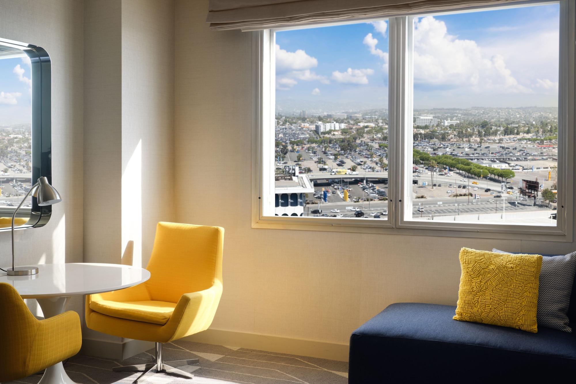 Hyatt Regency Angeles International Airport Hotel