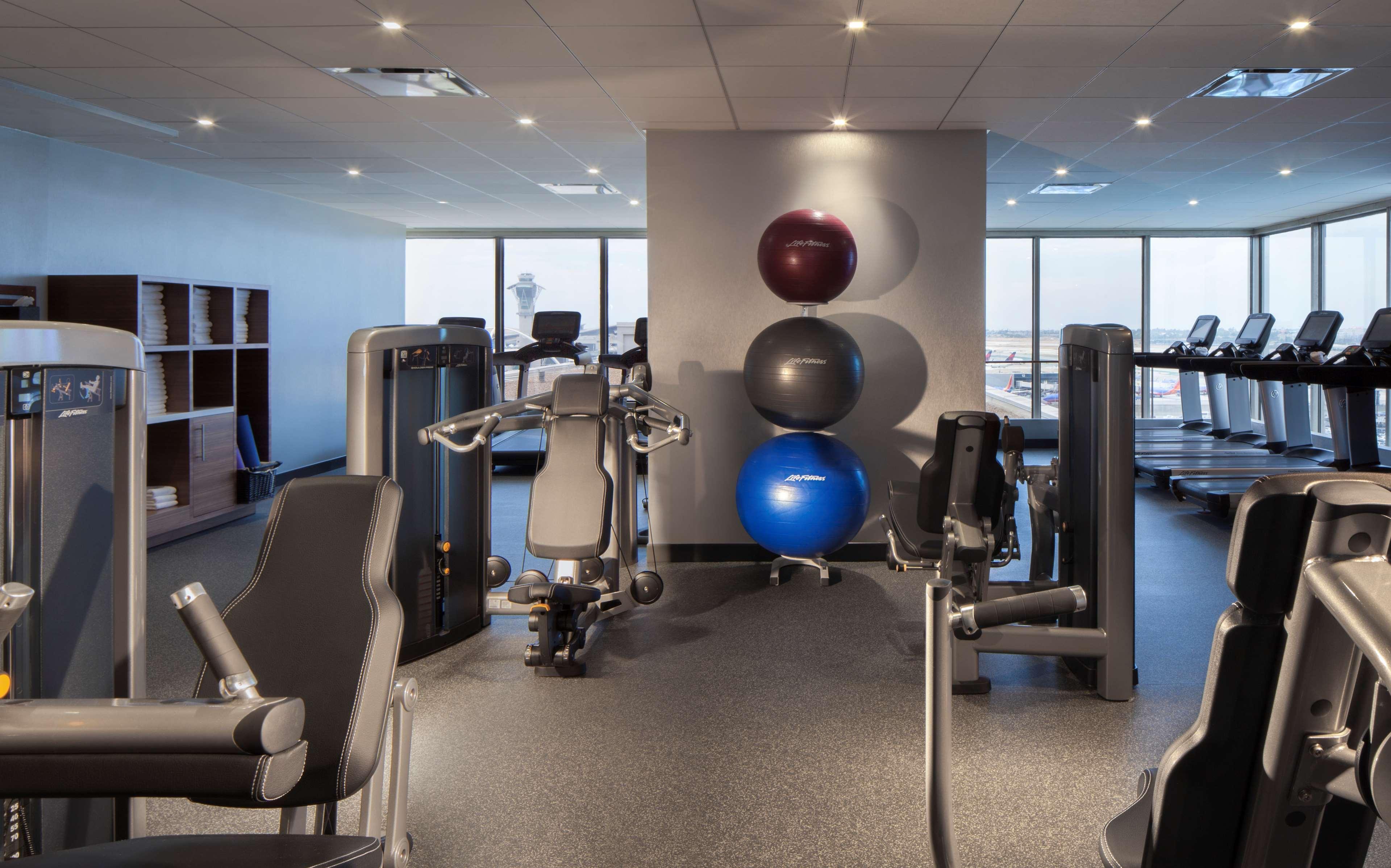 Hyatt Regency Angeles International Airport 3* Los Angeles
