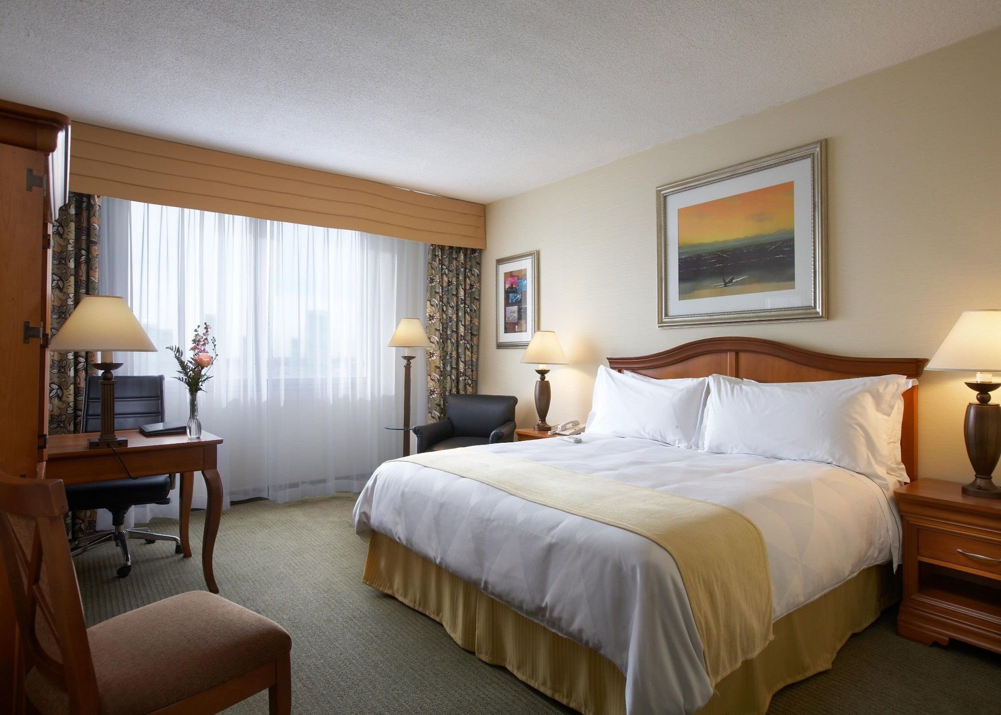 Hyatt Regency Angeles International Airport Hotel