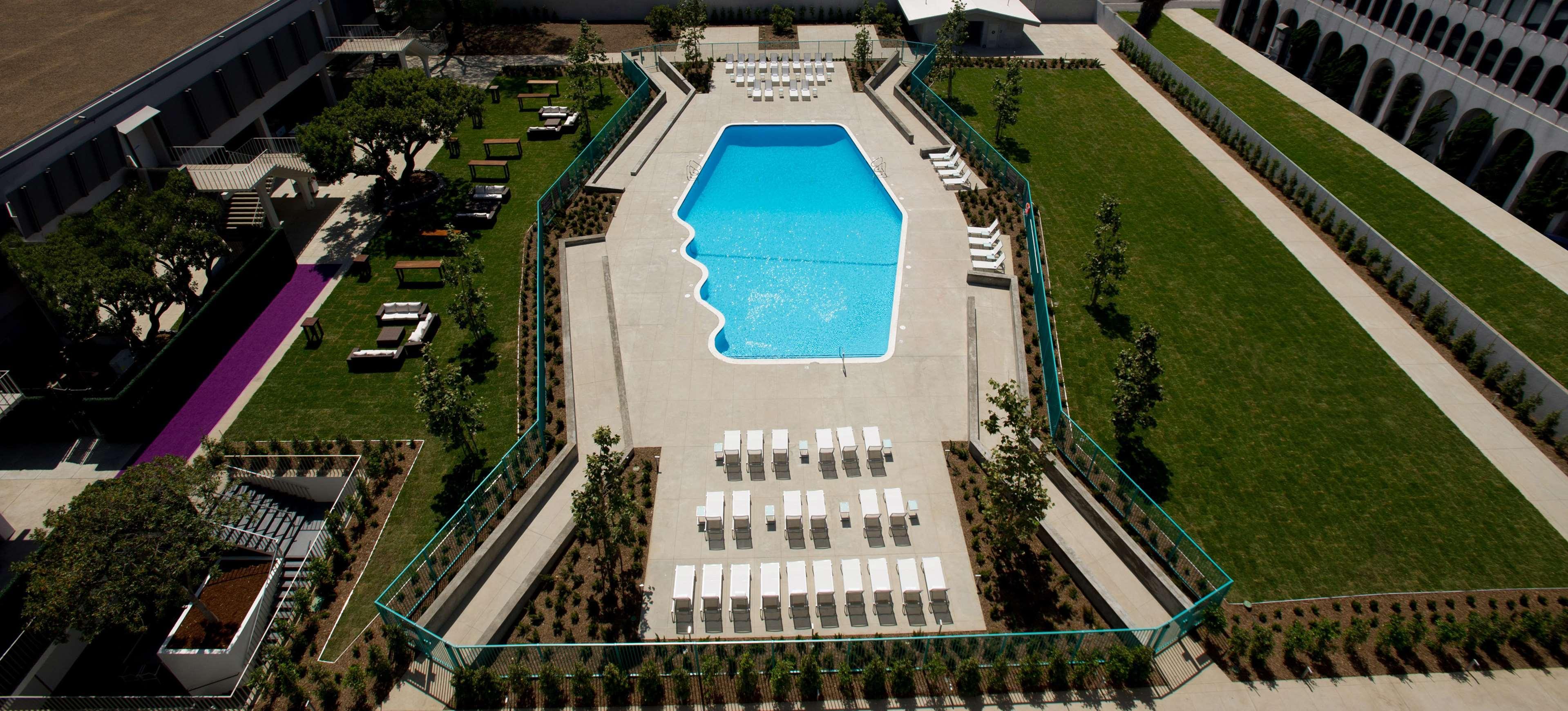 Hotel Hyatt Regency Angeles International Airport 3*