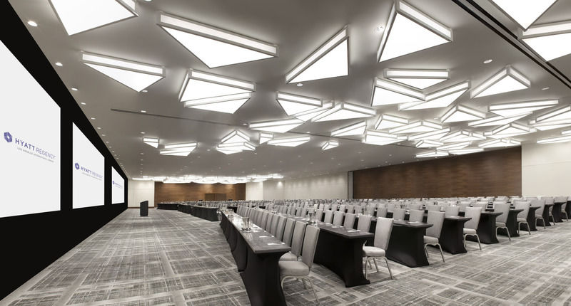 Hyatt Regency Angeles International Airport Hotel